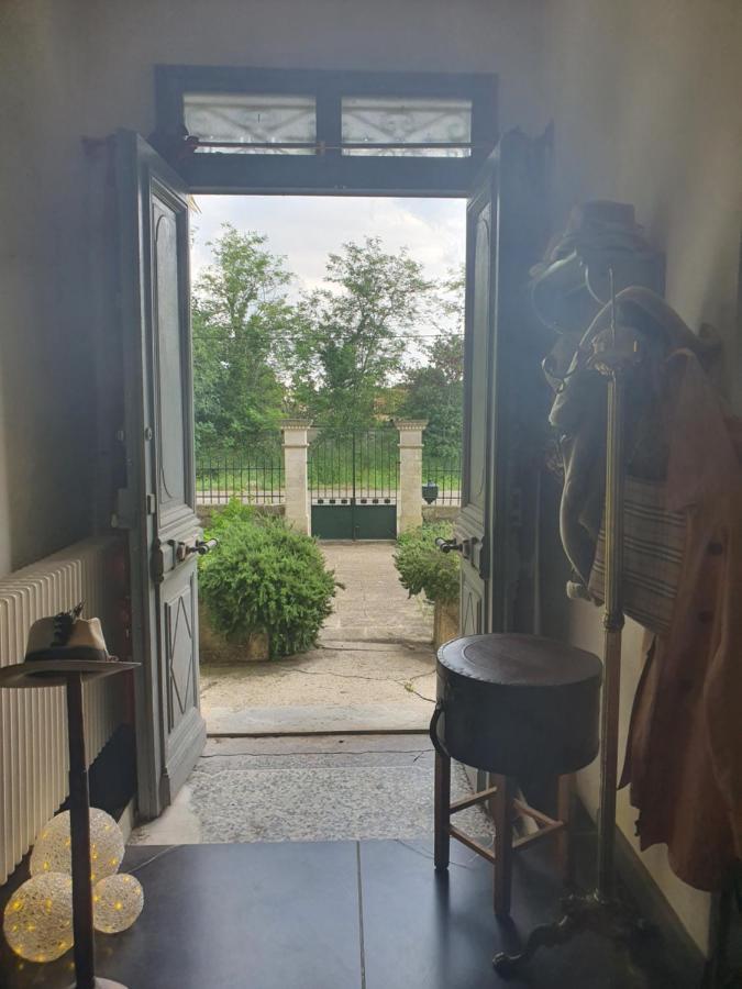 Hotel Manoir En Crau Arles Exteriér fotografie